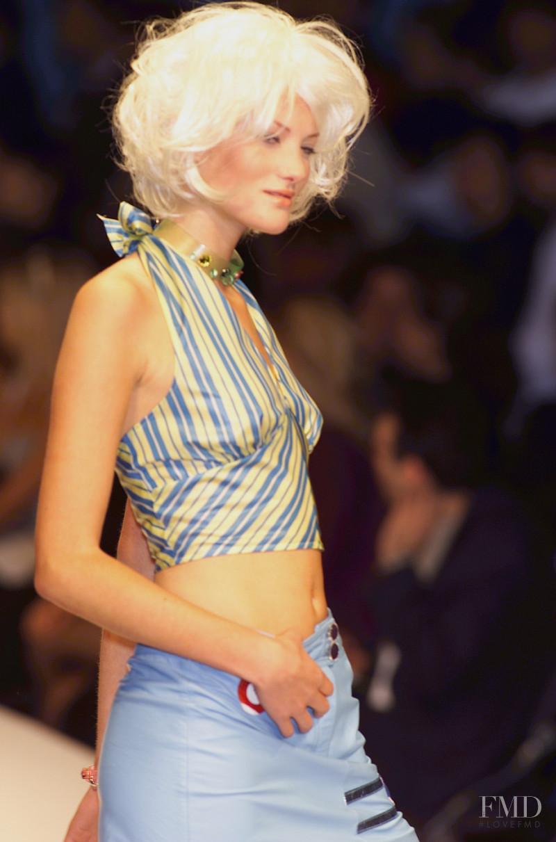 You Young Coveri fashion show for Spring/Summer 2001