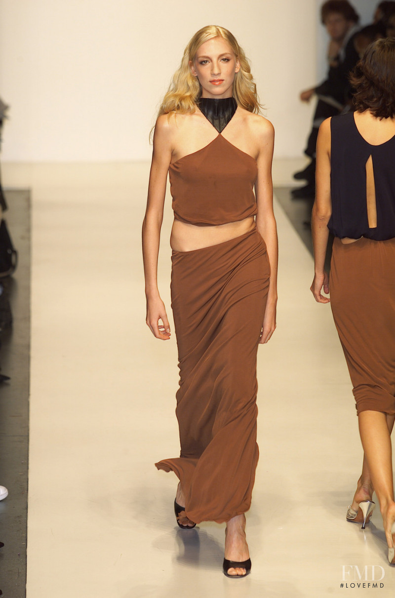 Yigal Azrouel fashion show for Spring/Summer 2001