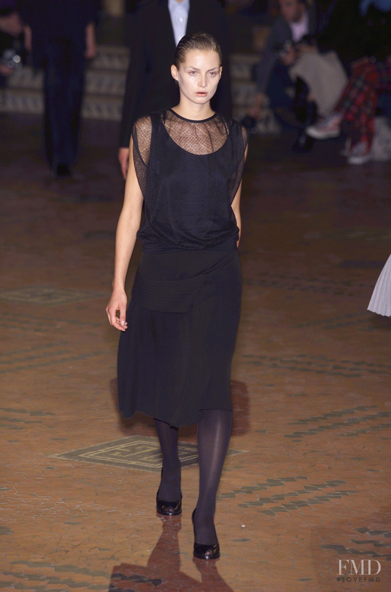 Veronique Branquinho fashion show for Spring/Summer 2001