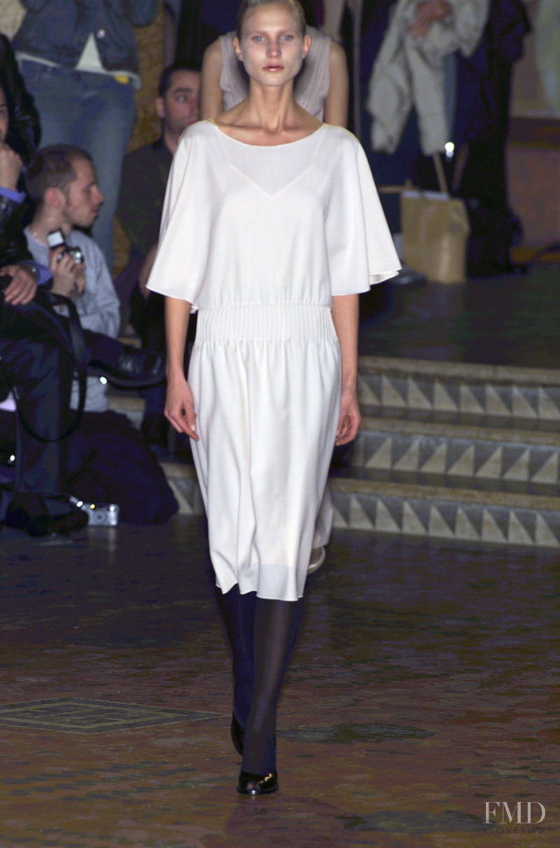 Veronique Branquinho fashion show for Spring/Summer 2001