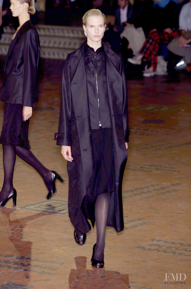 Veronique Branquinho fashion show for Spring/Summer 2001