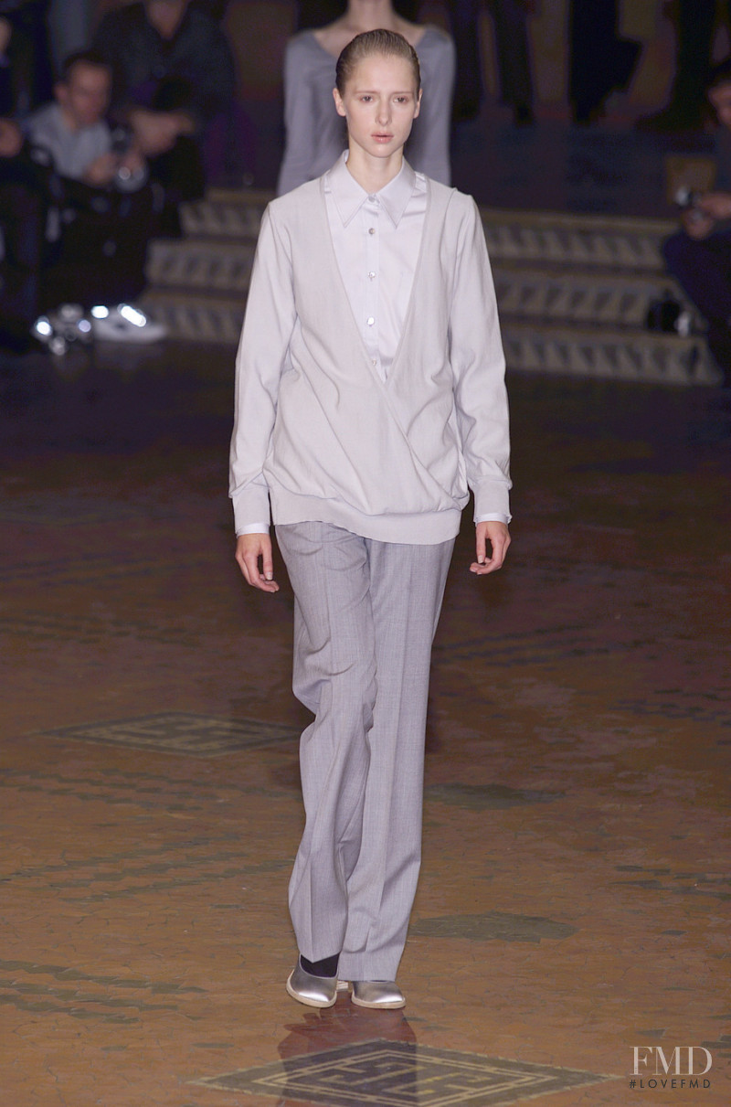 Veronique Branquinho fashion show for Spring/Summer 2001