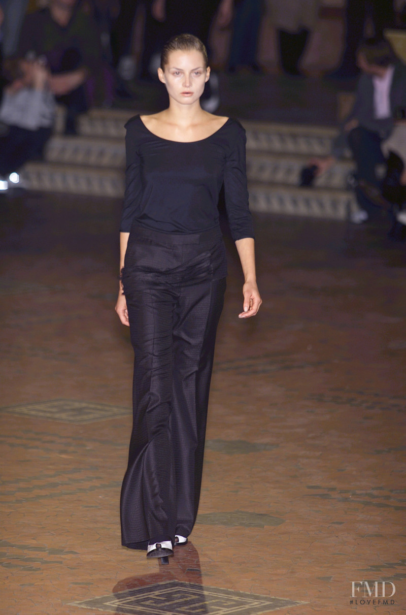 Veronique Branquinho fashion show for Spring/Summer 2001