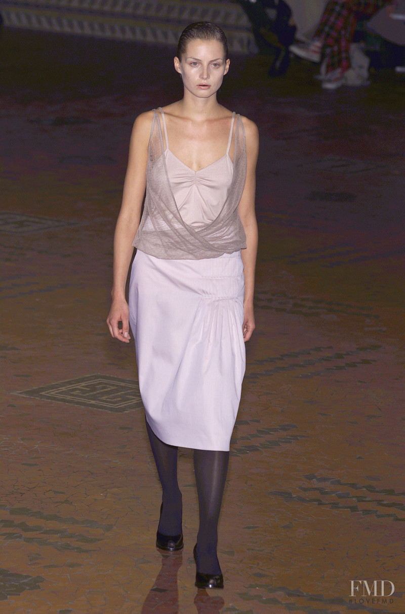 Veronique Branquinho fashion show for Spring/Summer 2001