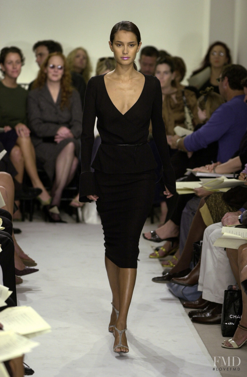 Vera Wang fashion show for Spring/Summer 2001