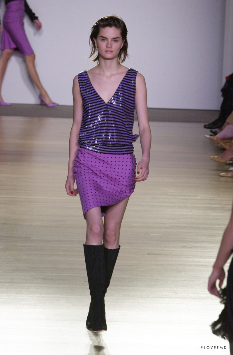 Tuleh fashion show for Spring/Summer 2001