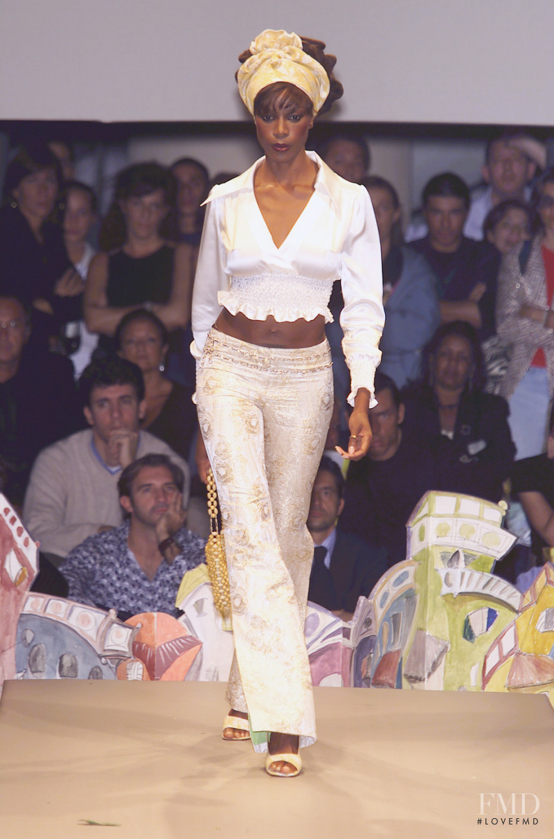 Patty Paillette by Patrizia Shelabarger fashion show for Spring/Summer 2001