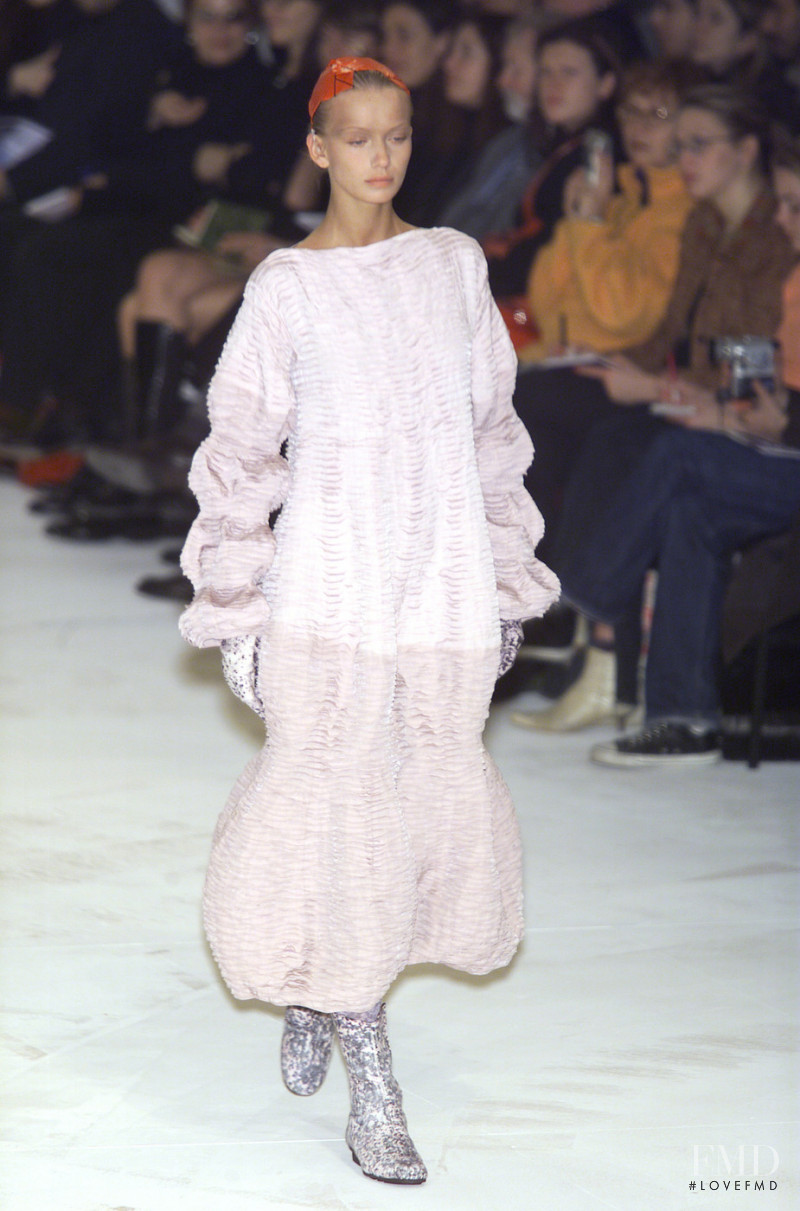 Issey Miyake fashion show for Autumn/Winter 2001