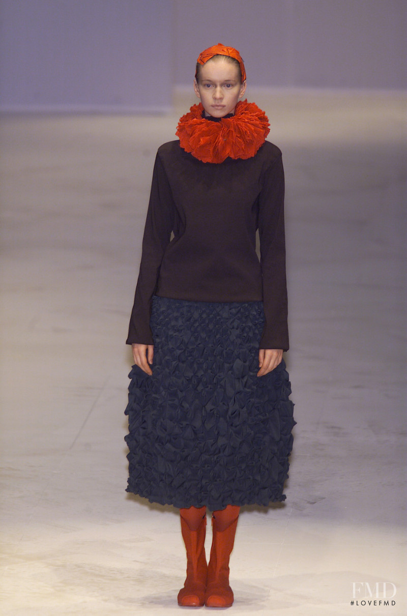 Issey Miyake fashion show for Autumn/Winter 2001