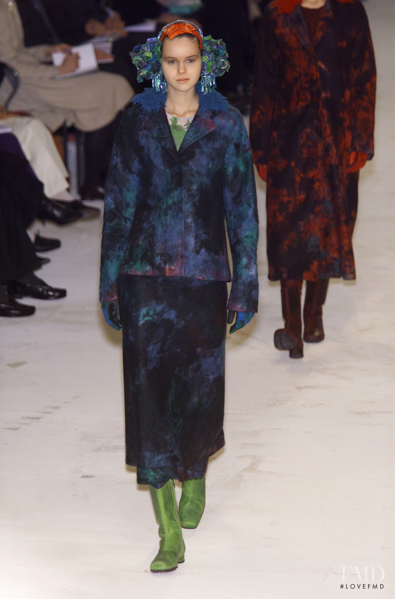 Issey Miyake fashion show for Autumn/Winter 2001