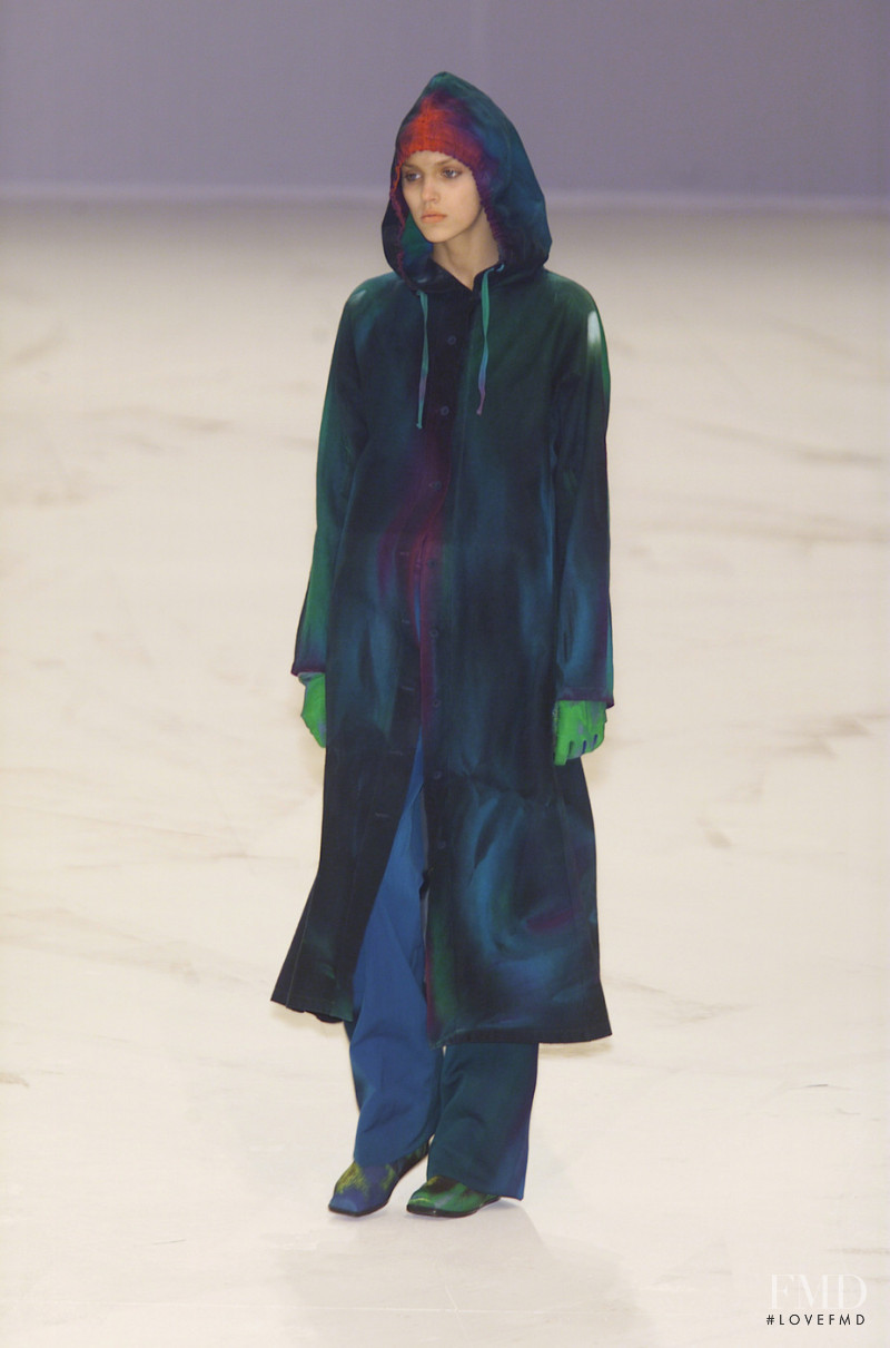 Anja Rubik featured in  the Issey Miyake fashion show for Autumn/Winter 2001