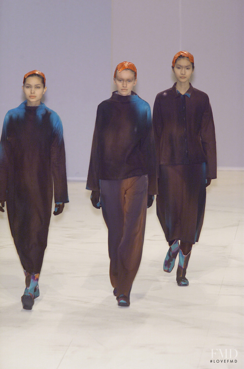 Issey Miyake fashion show for Autumn/Winter 2001