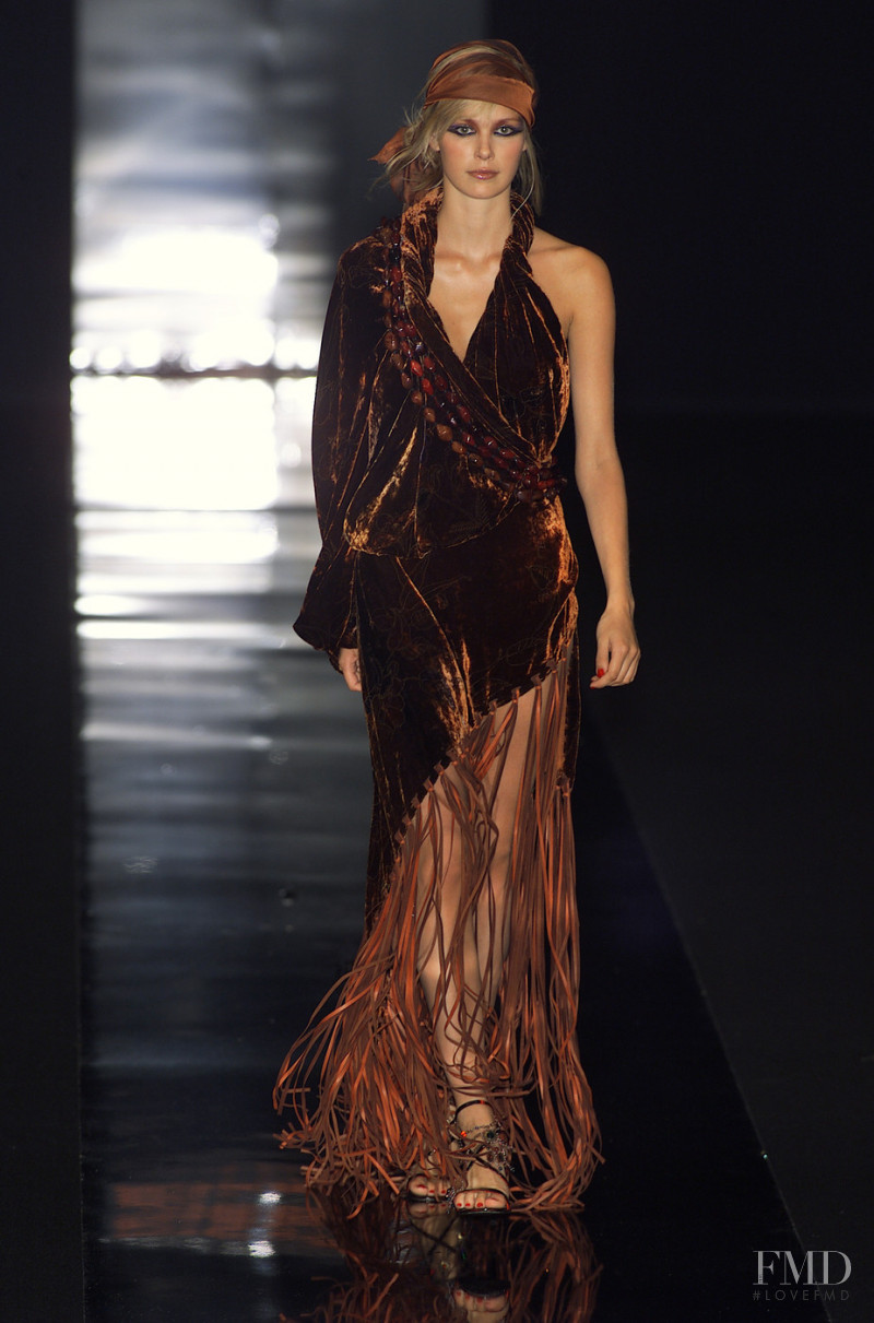 Jean-Louis Scherrer fashion show for Autumn/Winter 2001