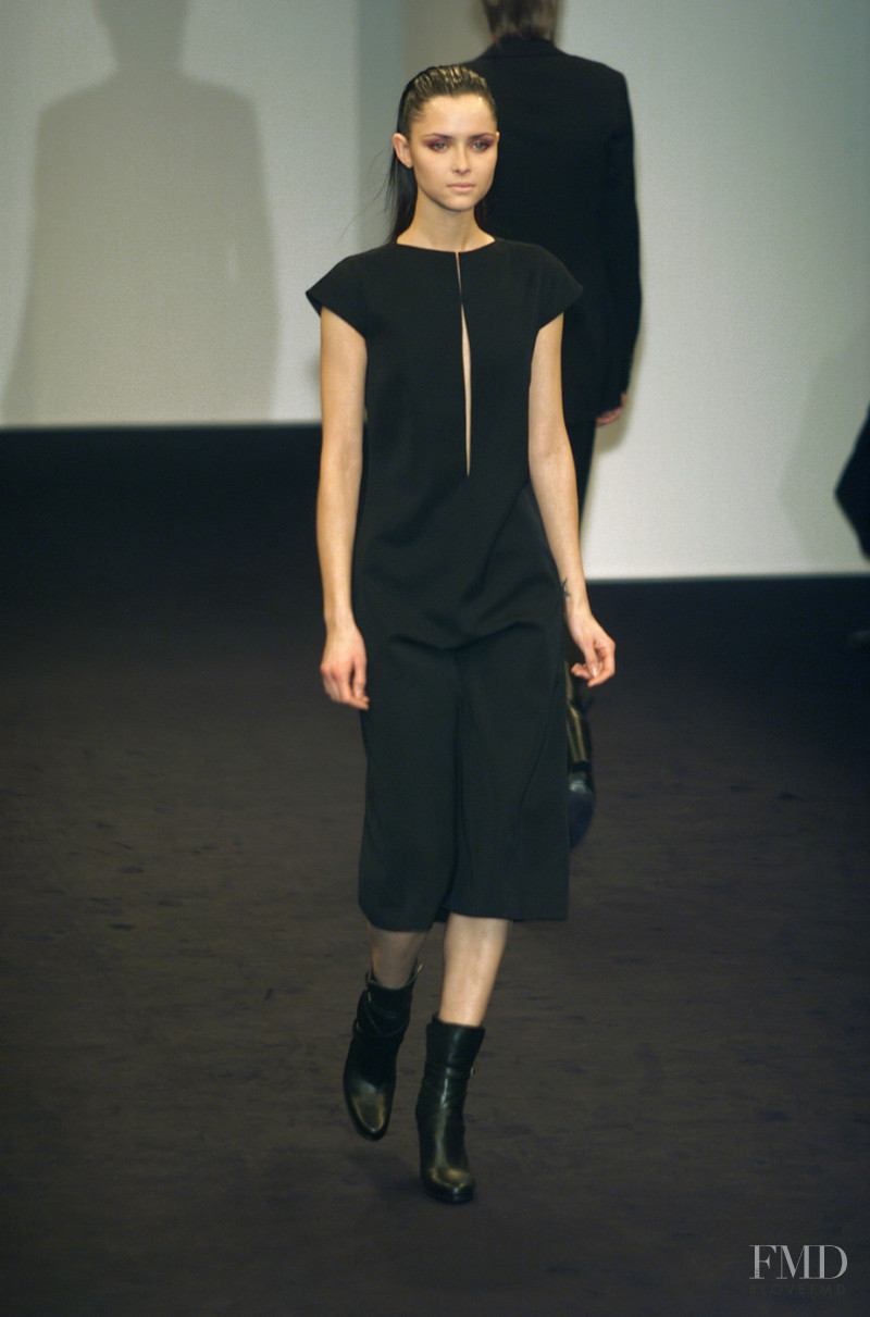 Jil Sander fashion show for Autumn/Winter 2001