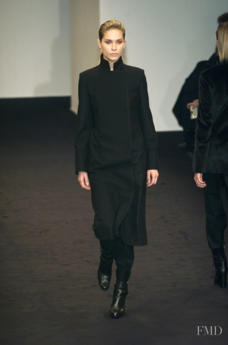 Jil Sander fashion show for Autumn/Winter 2001