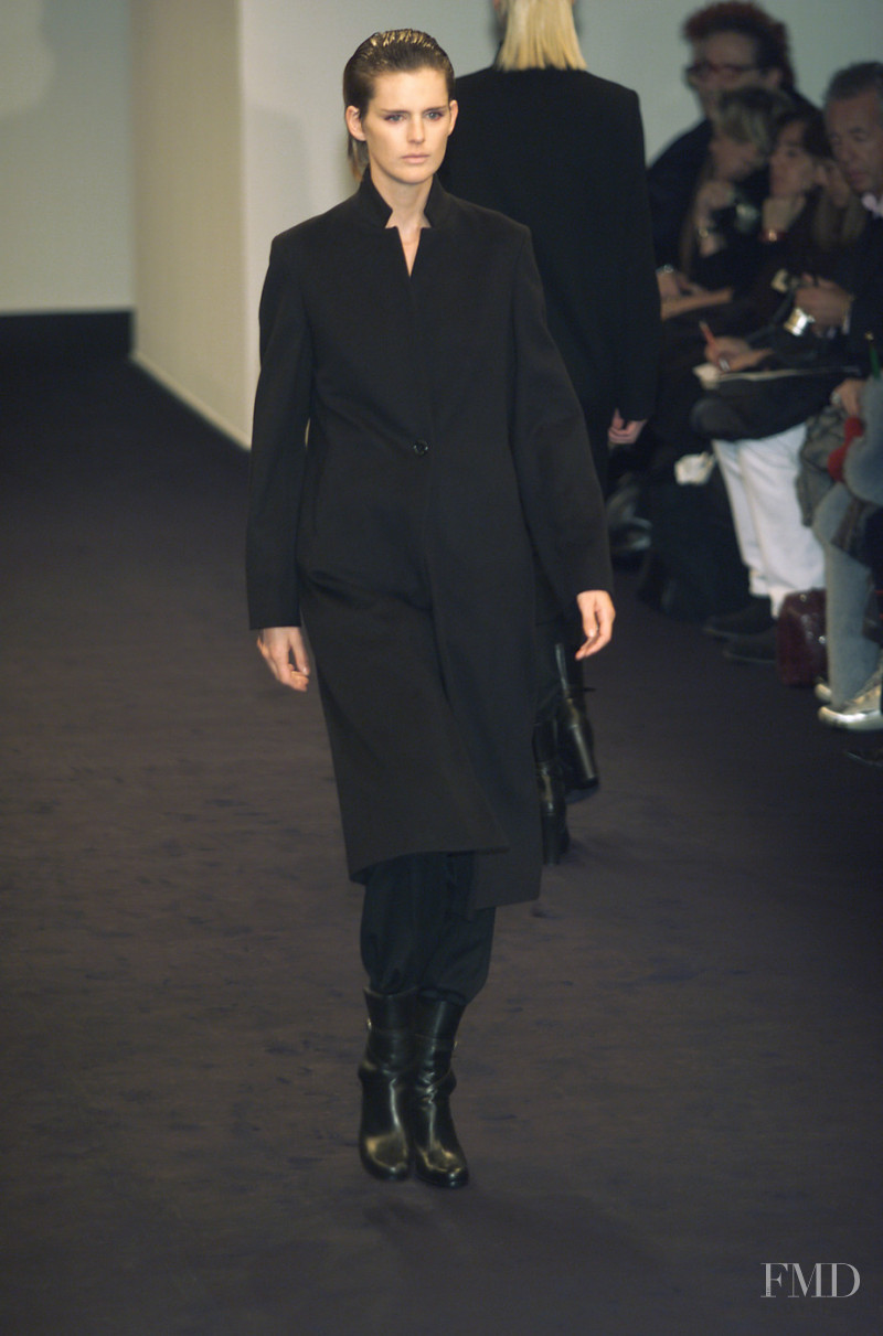 Jil Sander fashion show for Autumn/Winter 2001