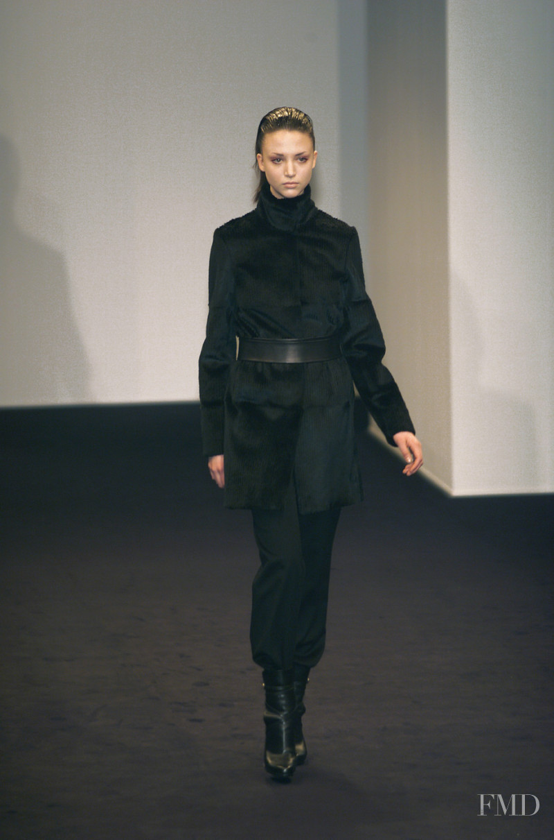 Jil Sander fashion show for Autumn/Winter 2001