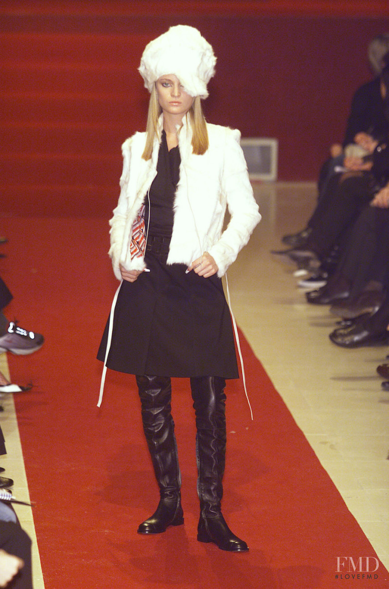 Karl Lagerfeld fashion show for Autumn/Winter 2001