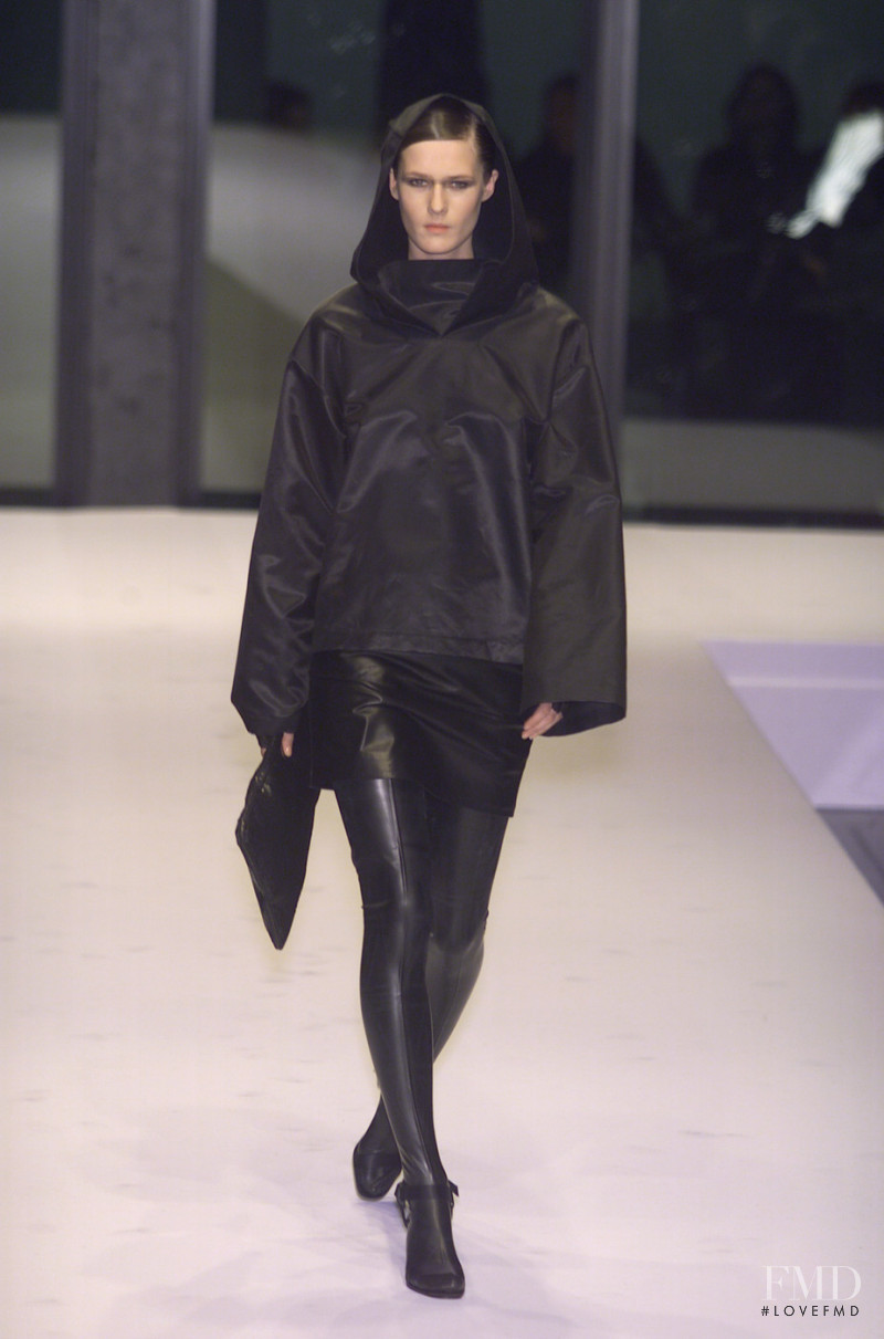 Krizia Top fashion show for Autumn/Winter 2001