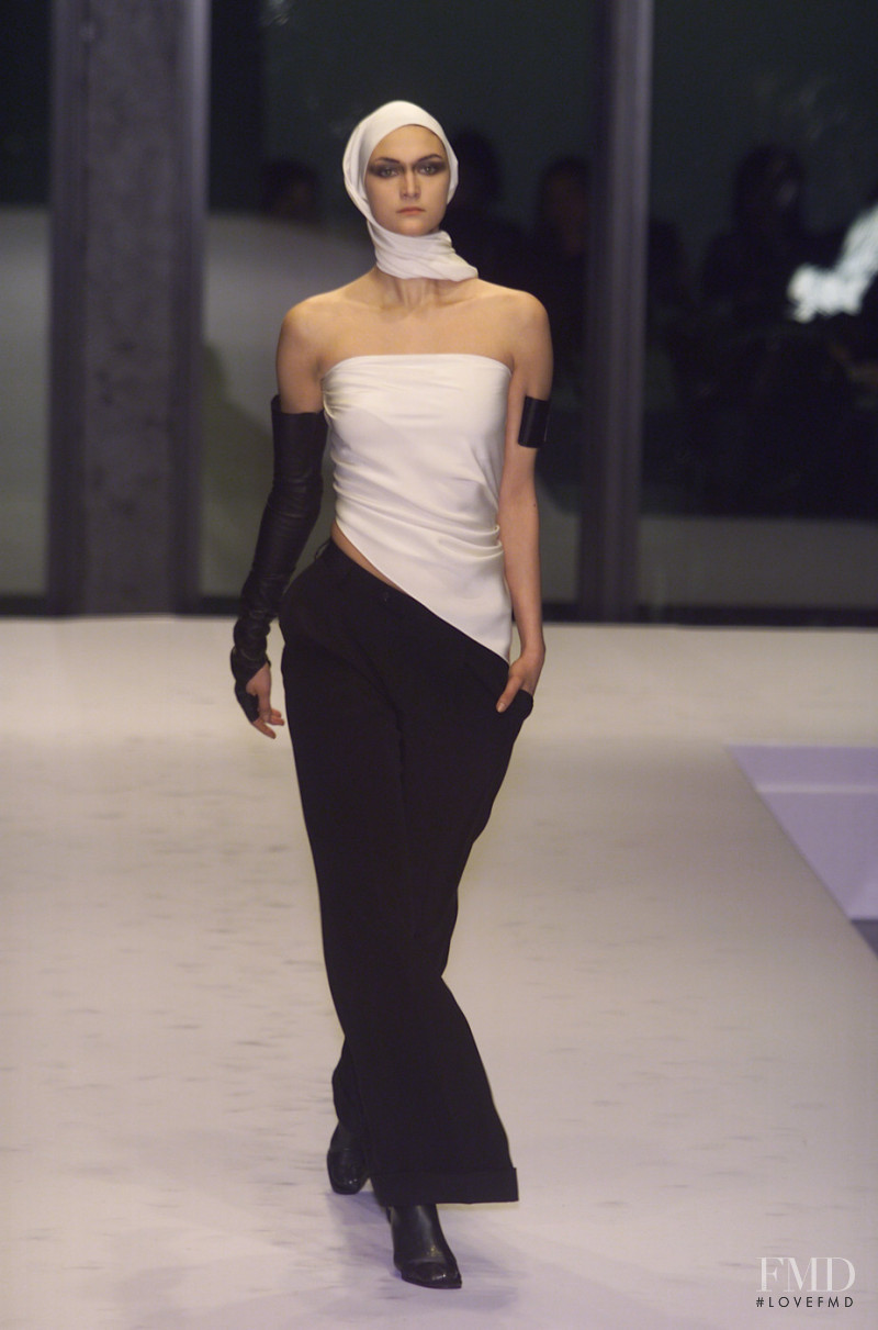 Krizia Top fashion show for Autumn/Winter 2001