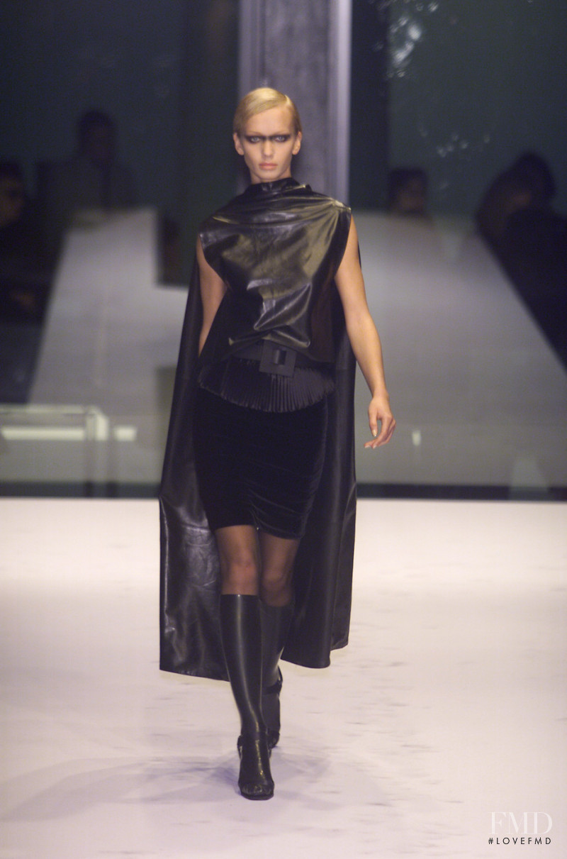 Krizia Top fashion show for Autumn/Winter 2001