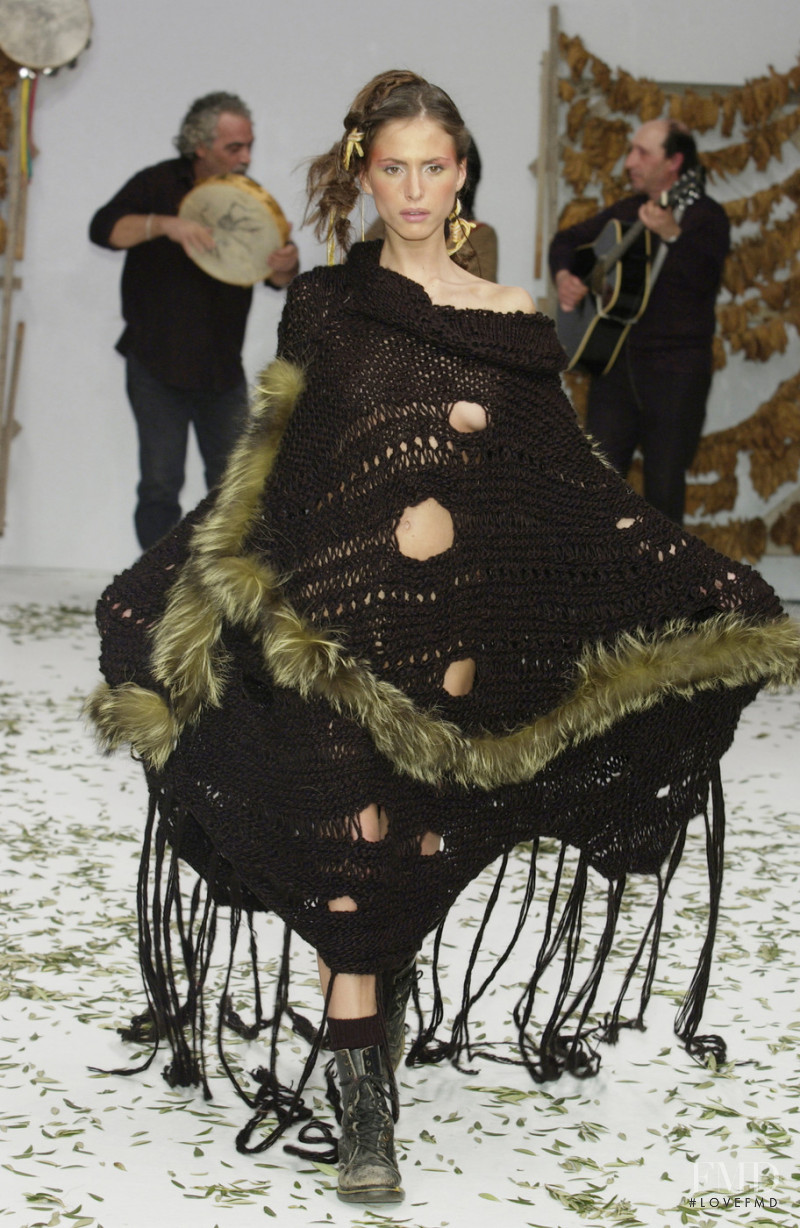 aleXsandro Palombo fashion show for Autumn/Winter 2002