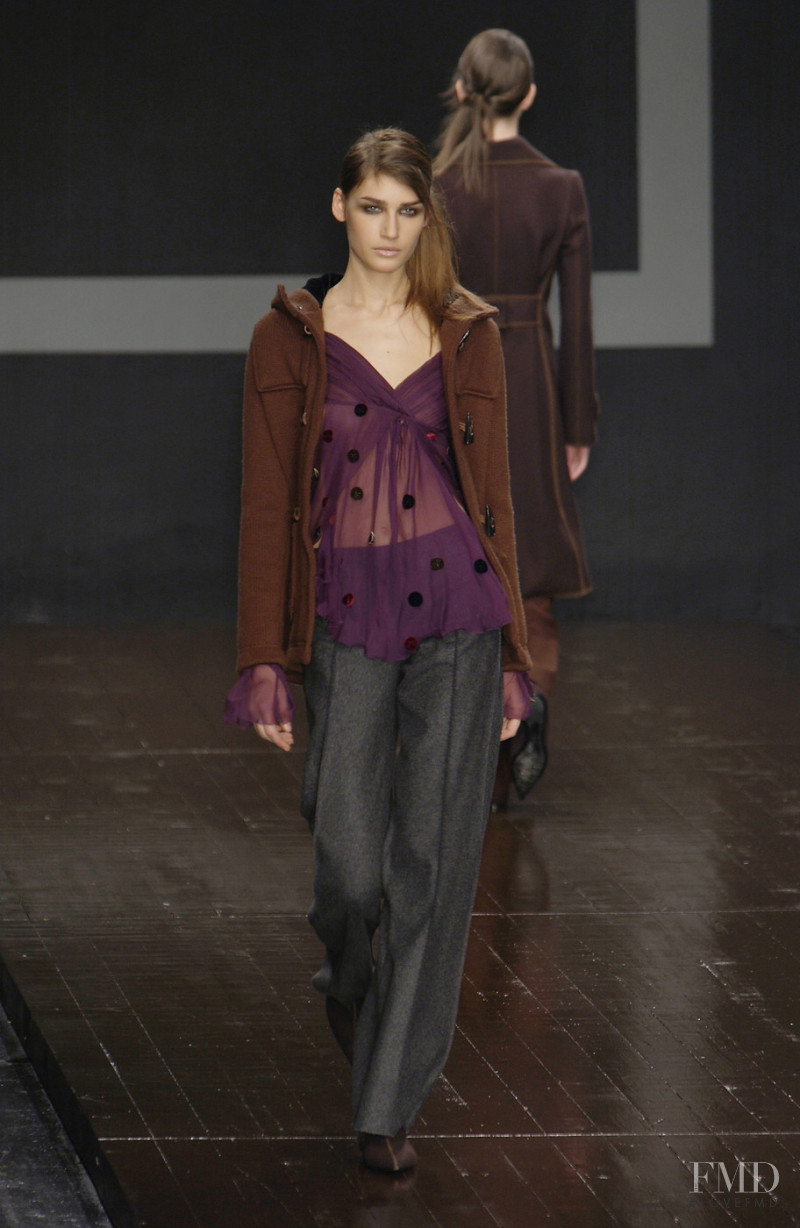 Alberta Ferretti fashion show for Autumn/Winter 2002