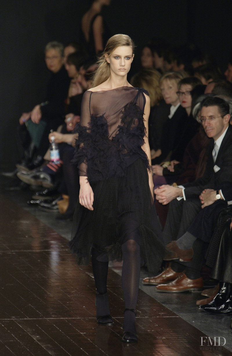 Alberta Ferretti fashion show for Autumn/Winter 2002