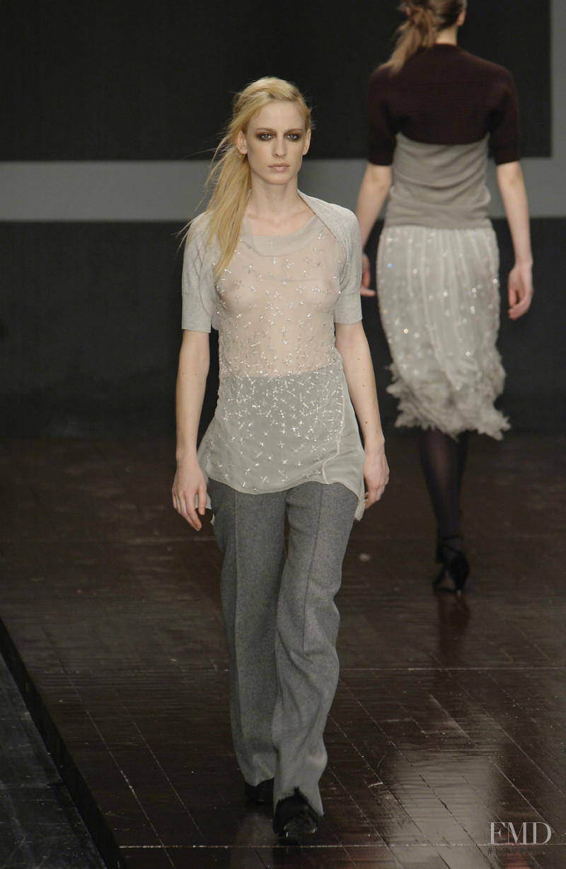 Alberta Ferretti fashion show for Autumn/Winter 2002