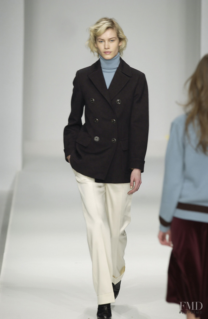 Alberto Biani fashion show for Autumn/Winter 2002
