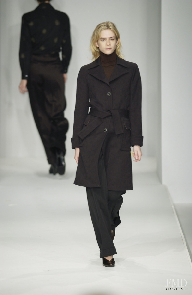 Alberto Biani fashion show for Autumn/Winter 2002