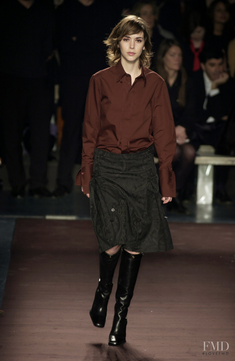 Burberry Prorsum fashion show for Autumn/Winter 2002