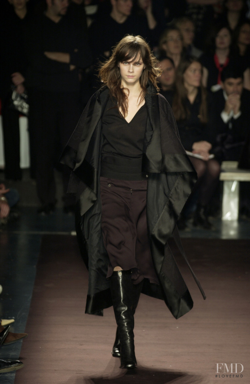 Burberry Prorsum fashion show for Autumn/Winter 2002