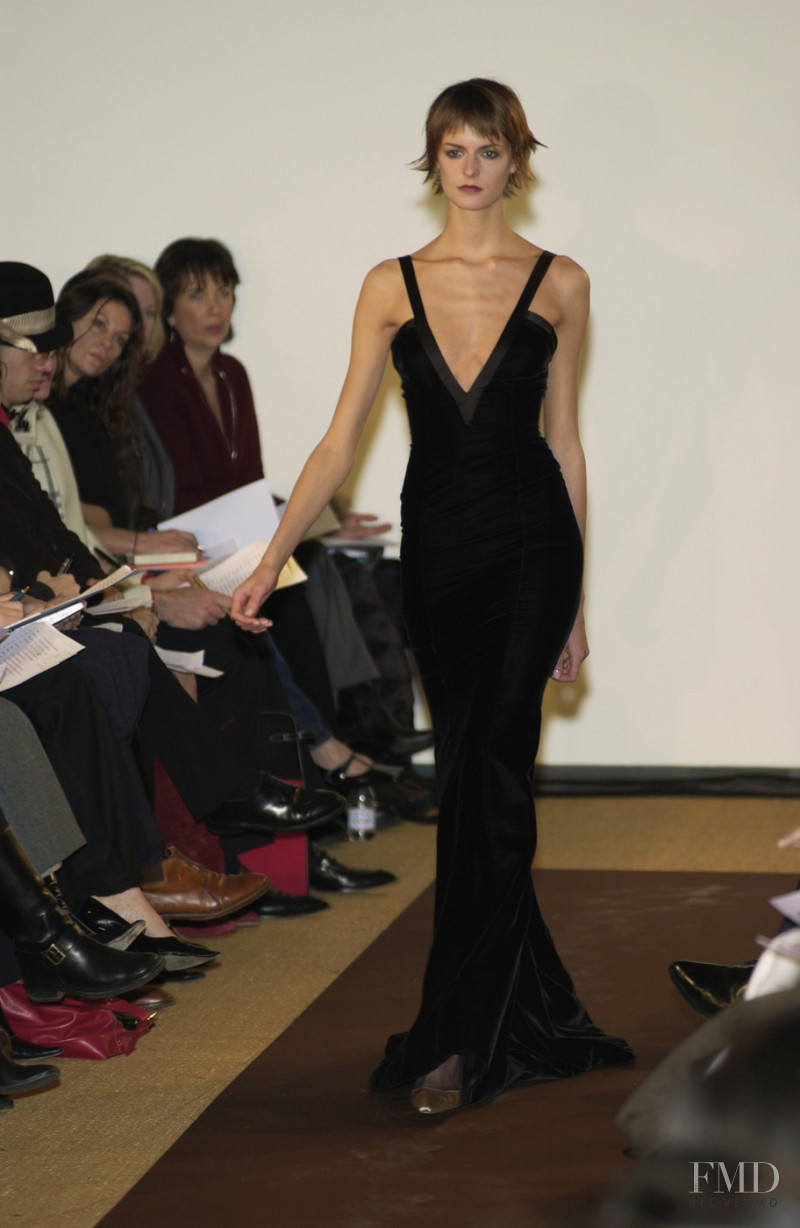 Carolina Herrera fashion show for Autumn/Winter 2002