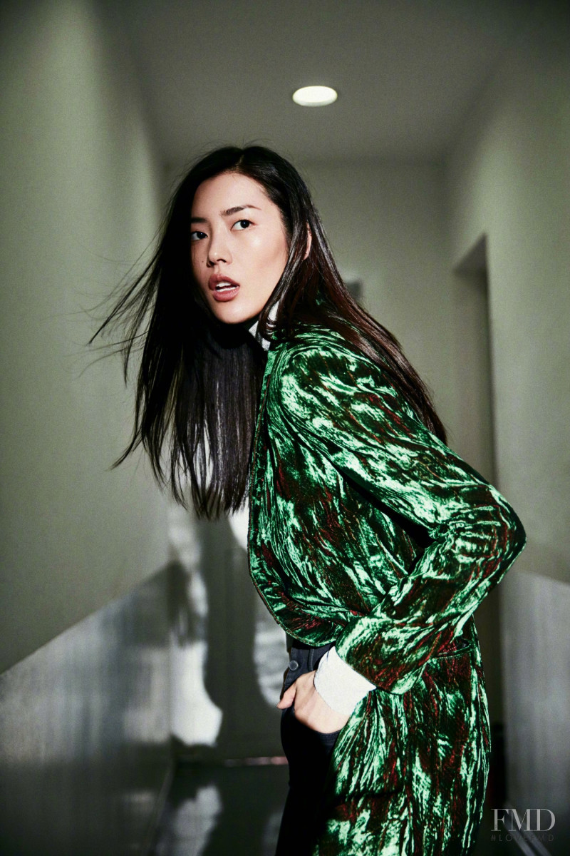 Liu Wen featured in  the Dazzle Fashion x iFashion advertisement for Autumn/Winter 2017