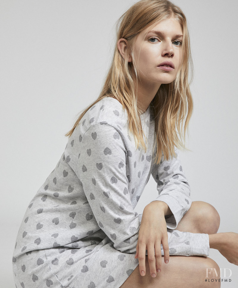Ola Rudnicka featured in  the Oysho catalogue for Autumn/Winter 2017