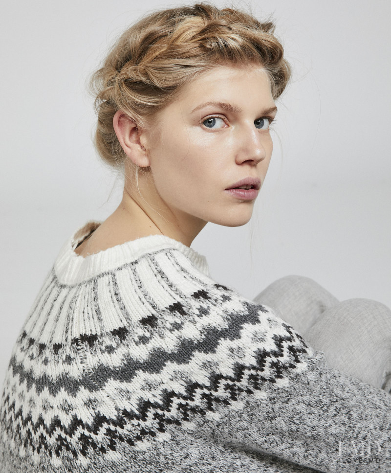 Ola Rudnicka featured in  the Oysho catalogue for Autumn/Winter 2017