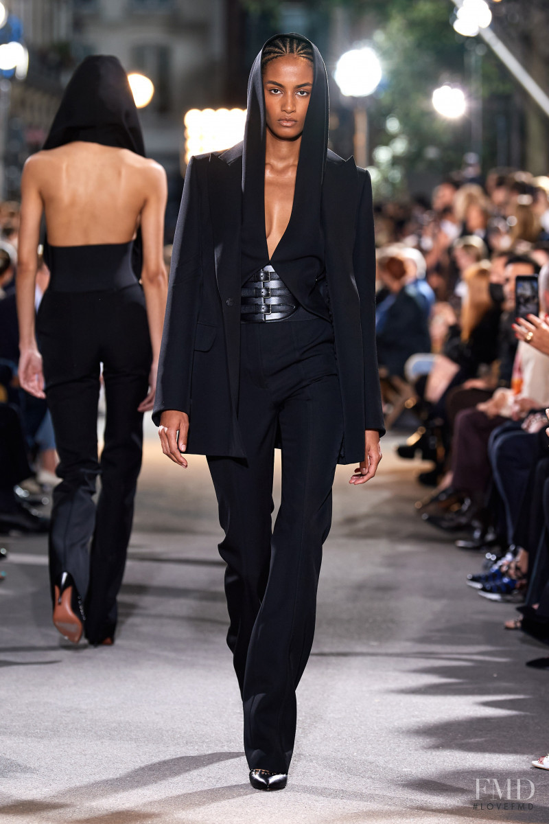 Sacha Quenby featured in  the Alaia fashion show for Spring/Summer 2022