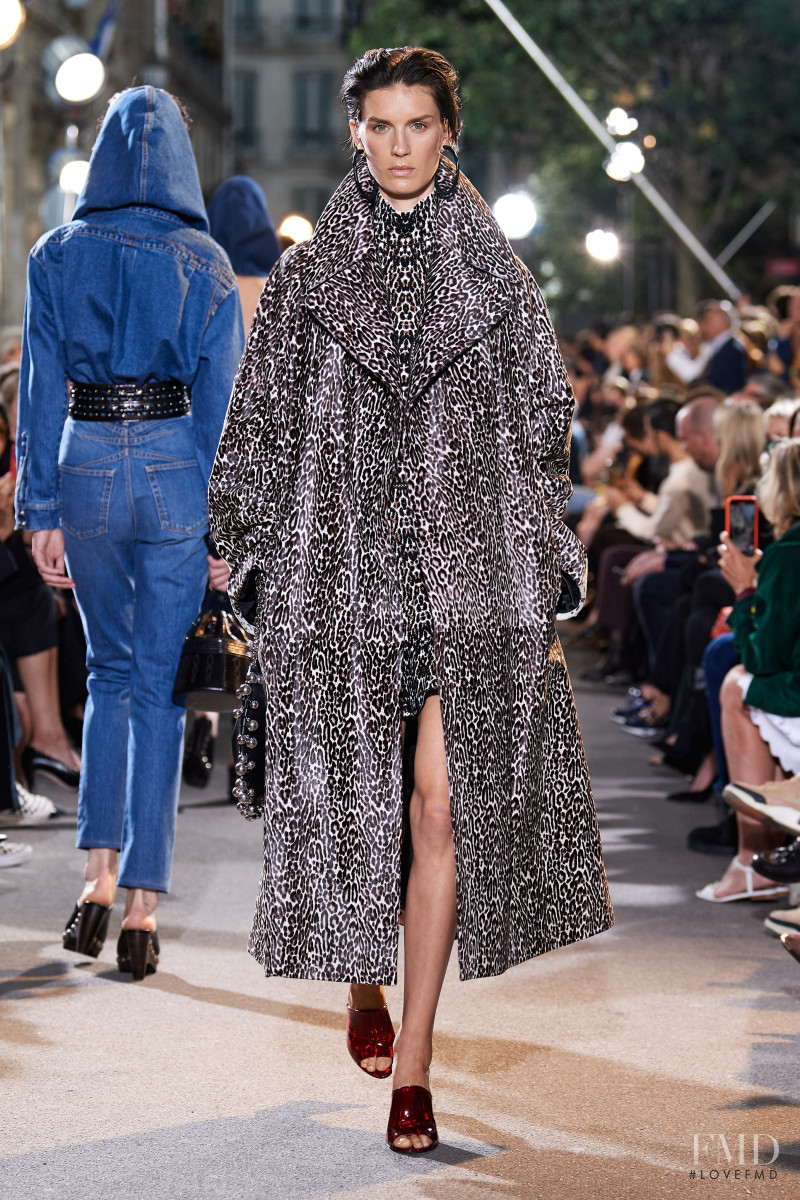 Marte Mei van Haaster featured in  the Alaia fashion show for Spring/Summer 2022