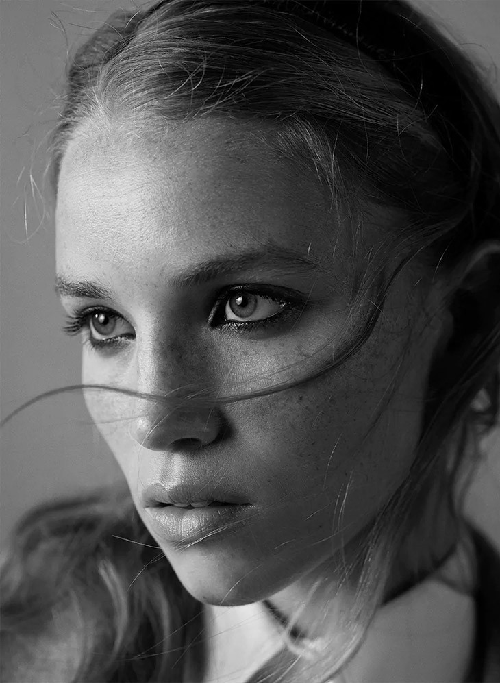 Rebecca Leigh Longendyke featured in  the Zara advertisement for Spring/Summer 2021