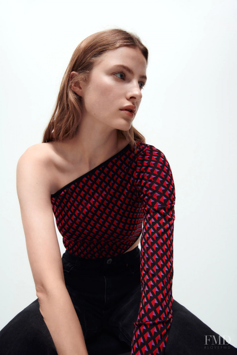 Felice Noordhoff featured in  the Zara catalogue for Autumn/Winter 2021