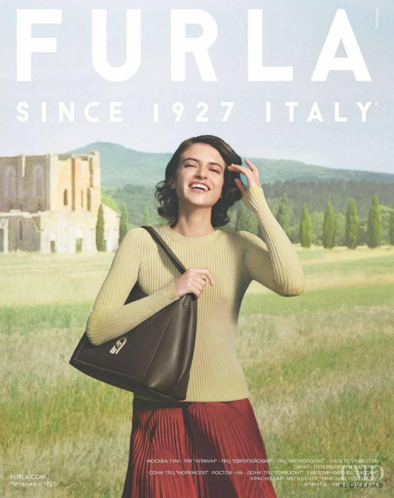 Furla advertisement for Autumn/Winter 2021