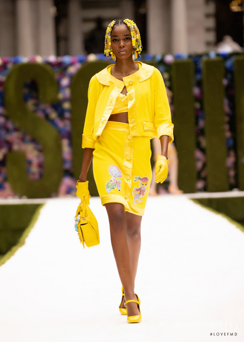 Blesnya Minher featured in  the Moschino fashion show for Spring/Summer 2022