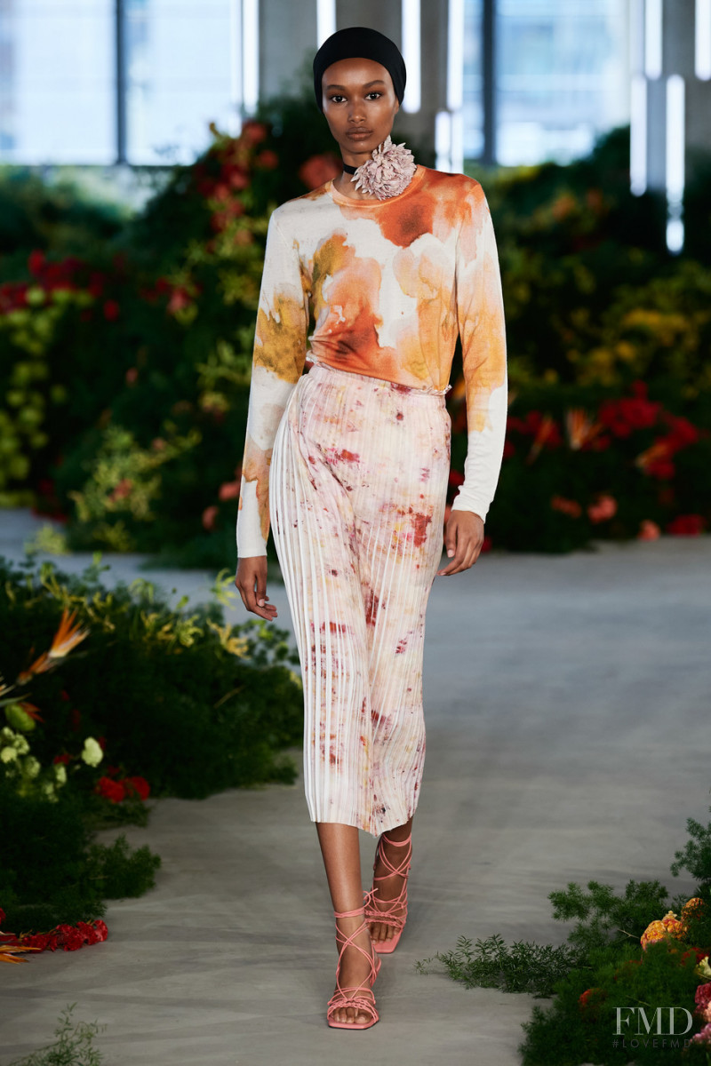 Jason Wu fashion show for Spring/Summer 2022