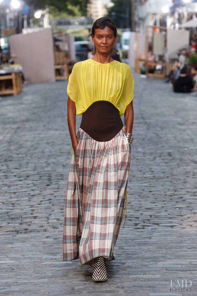 Liya Kebede featured in  the Tory Burch fashion show for Spring/Summer 2022