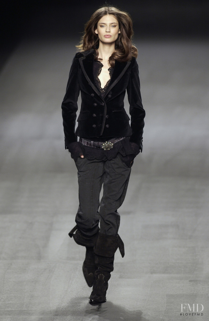 Bianca Balti featured in  the Ermanno Scervino fashion show for Autumn/Winter 2005