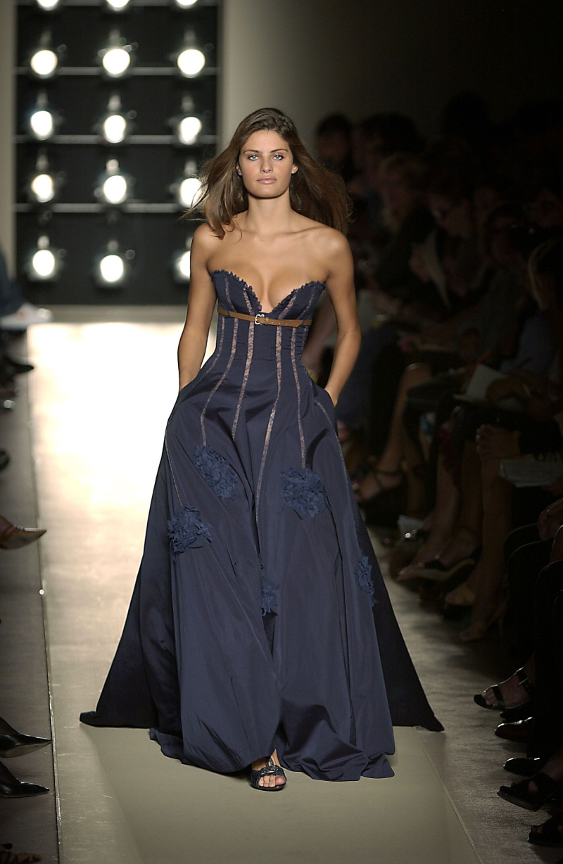 Isabeli Fontana featured in  the Bottega Veneta fashion show for Spring/Summer 2006