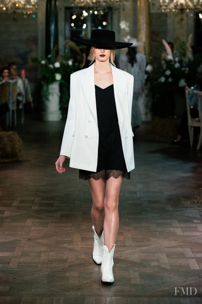 Anastasia Zadorina fashion show for Cruise 2021