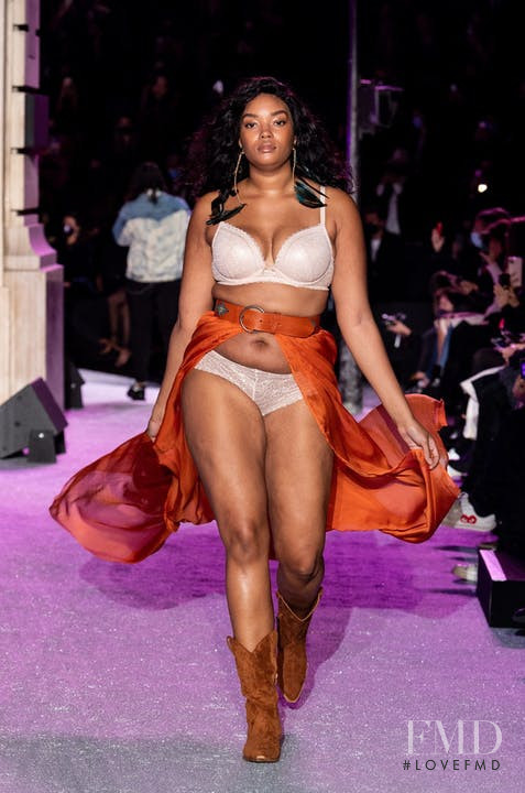 Etam fashion show for Spring/Summer 2021