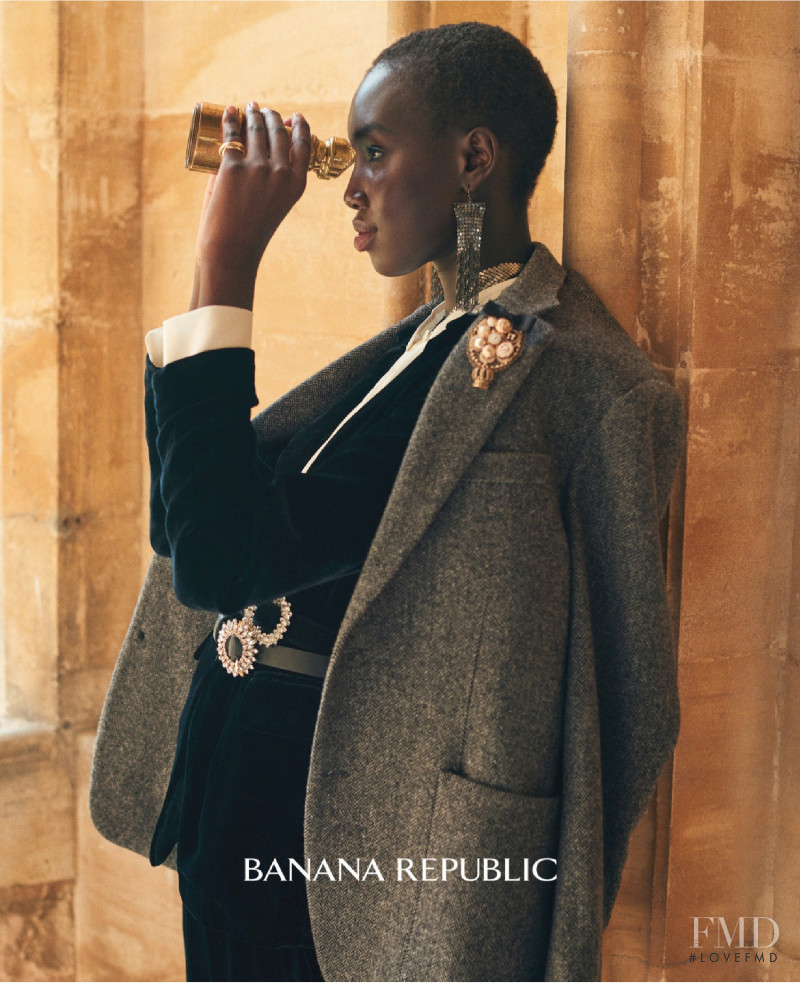 Banana Republic advertisement for Autumn/Winter 2021